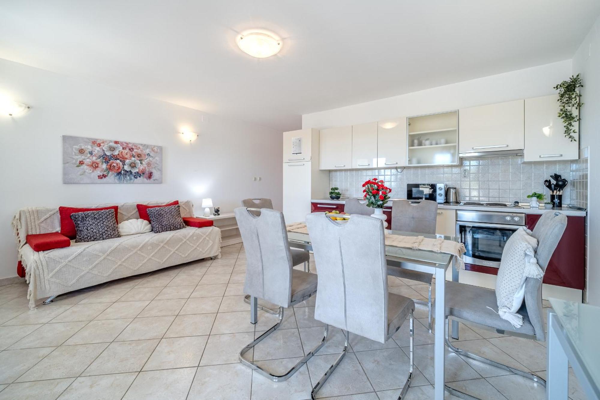 Apartment Milna - With Swimming Pool & Amazing Seaviews, Above Bijaka Beach Екстер'єр фото