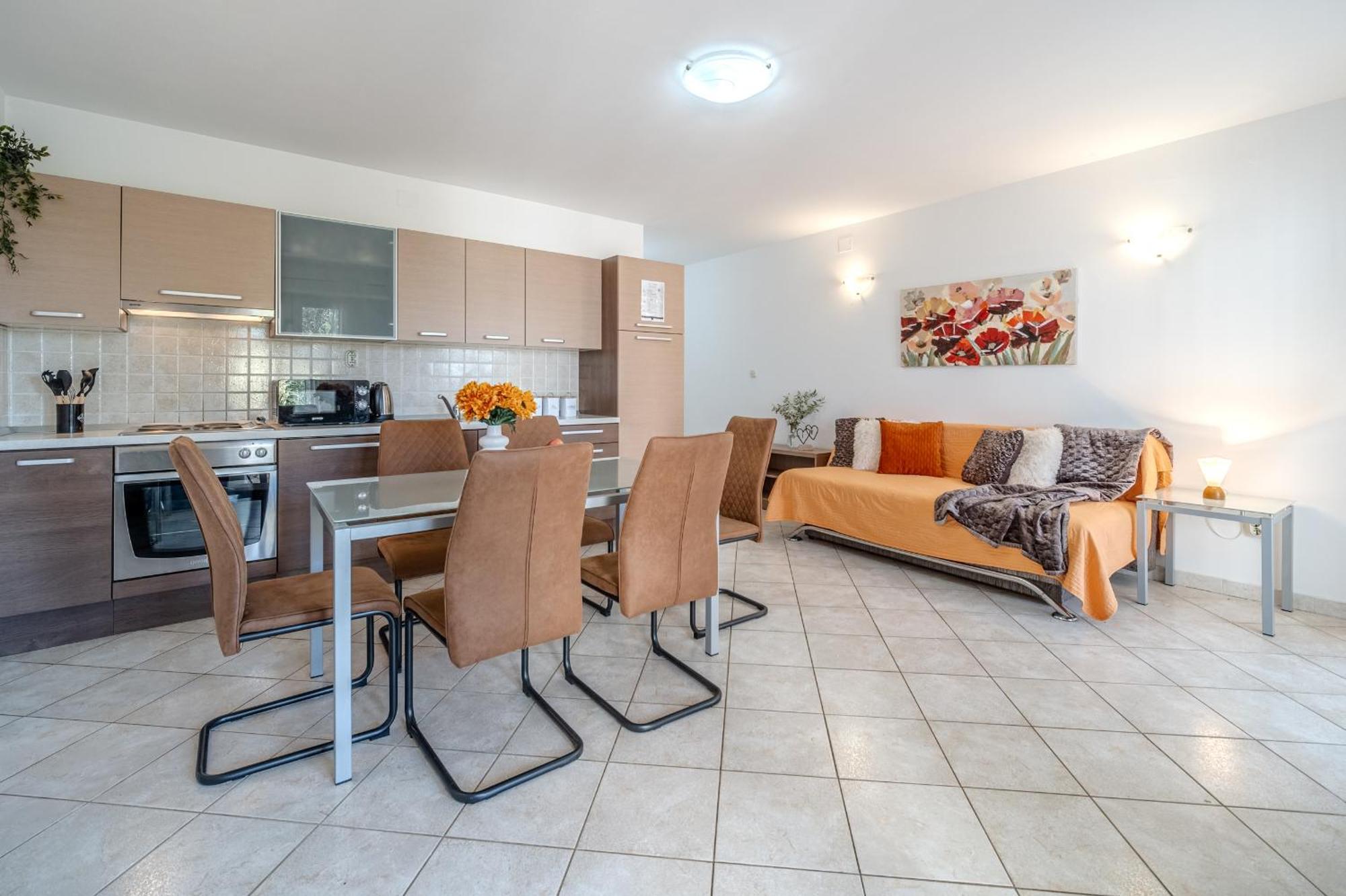 Apartment Milna - With Swimming Pool & Amazing Seaviews, Above Bijaka Beach Екстер'єр фото
