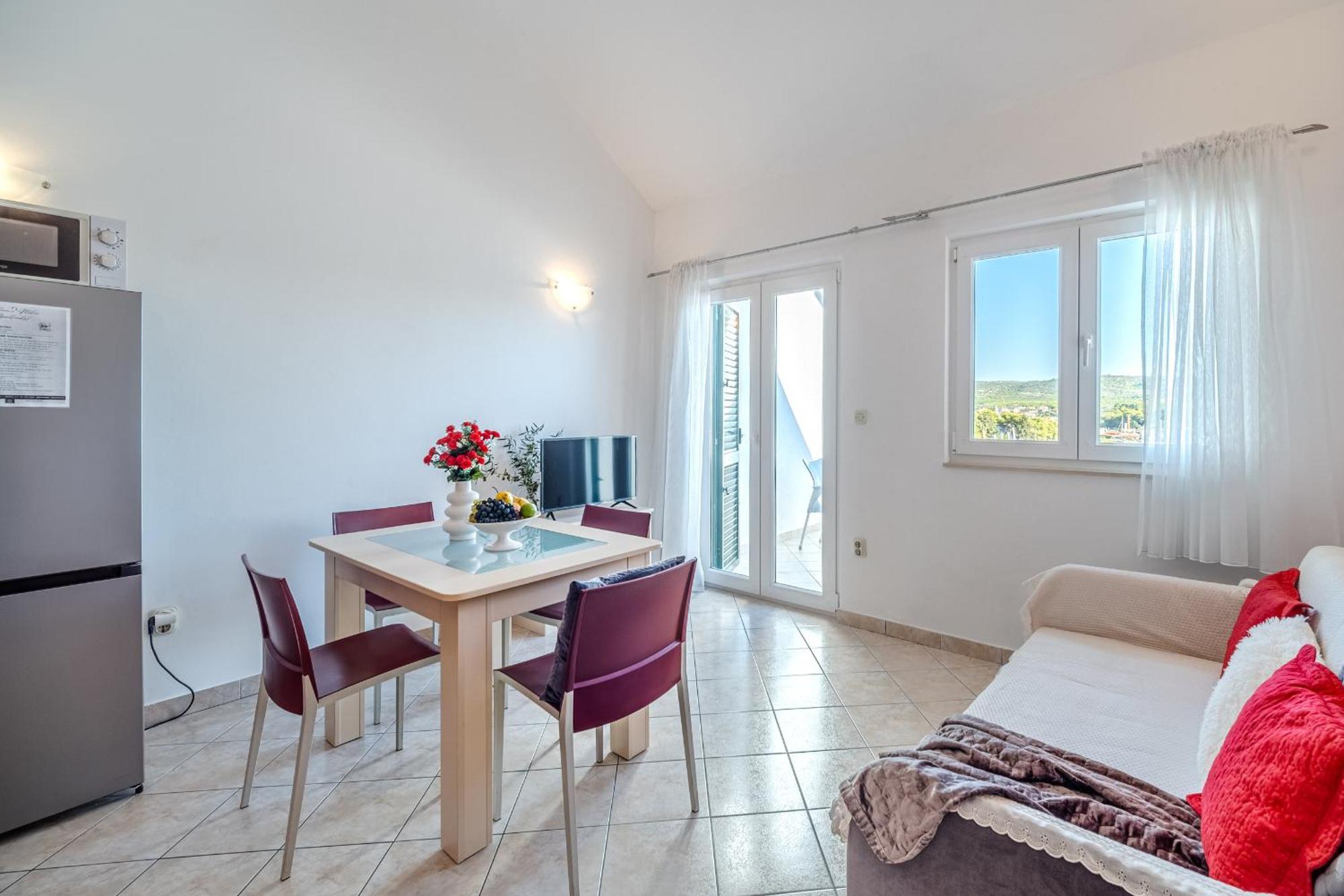 Apartment Milna - With Swimming Pool & Amazing Seaviews, Above Bijaka Beach Екстер'єр фото