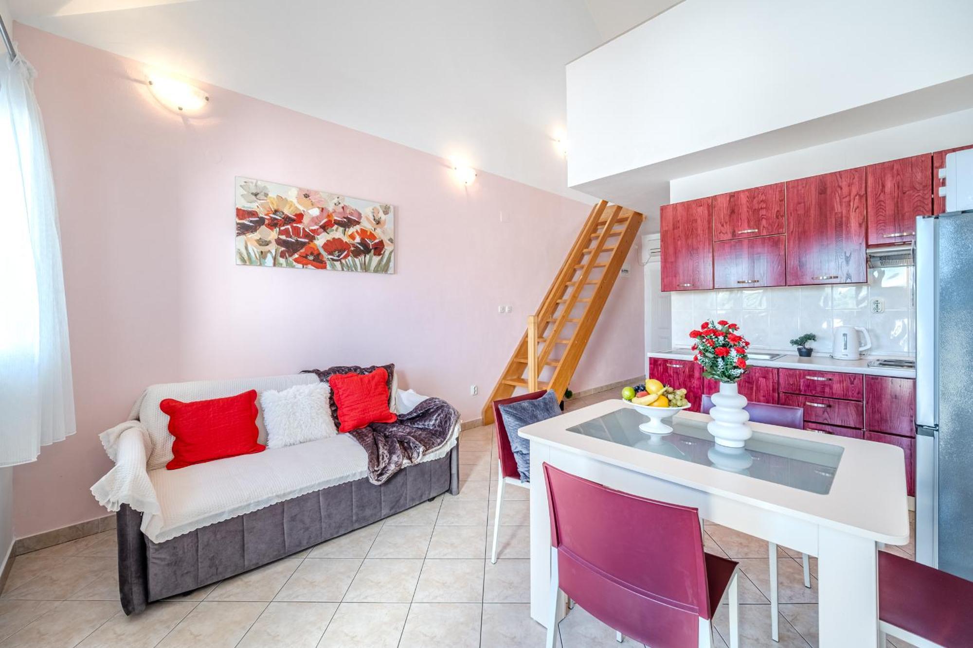 Apartment Milna - With Swimming Pool & Amazing Seaviews, Above Bijaka Beach Екстер'єр фото