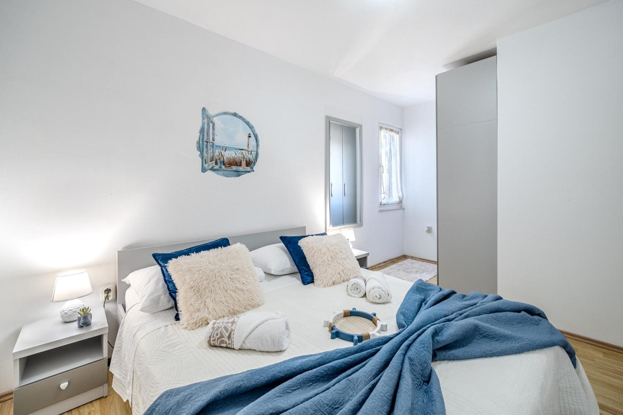 Apartment Milna - With Swimming Pool & Amazing Seaviews, Above Bijaka Beach Екстер'єр фото