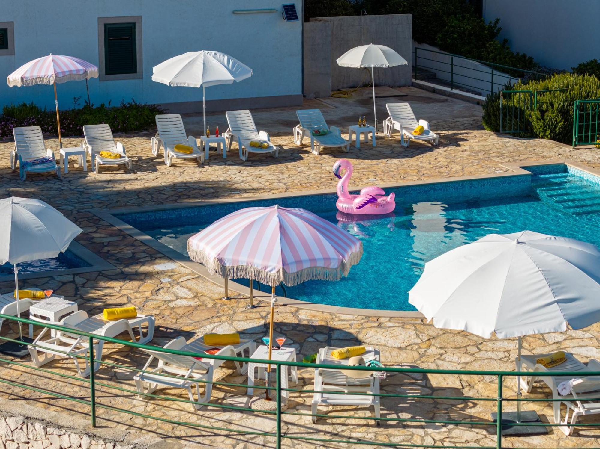 Apartment Milna - With Swimming Pool & Amazing Seaviews, Above Bijaka Beach Екстер'єр фото