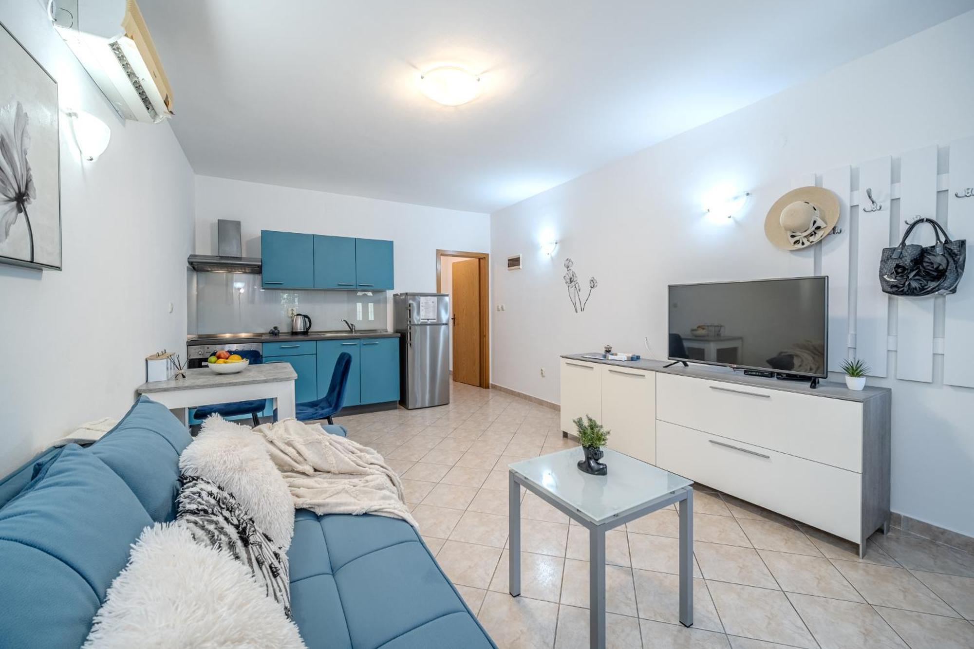 Apartment Milna - With Swimming Pool & Amazing Seaviews, Above Bijaka Beach Екстер'єр фото